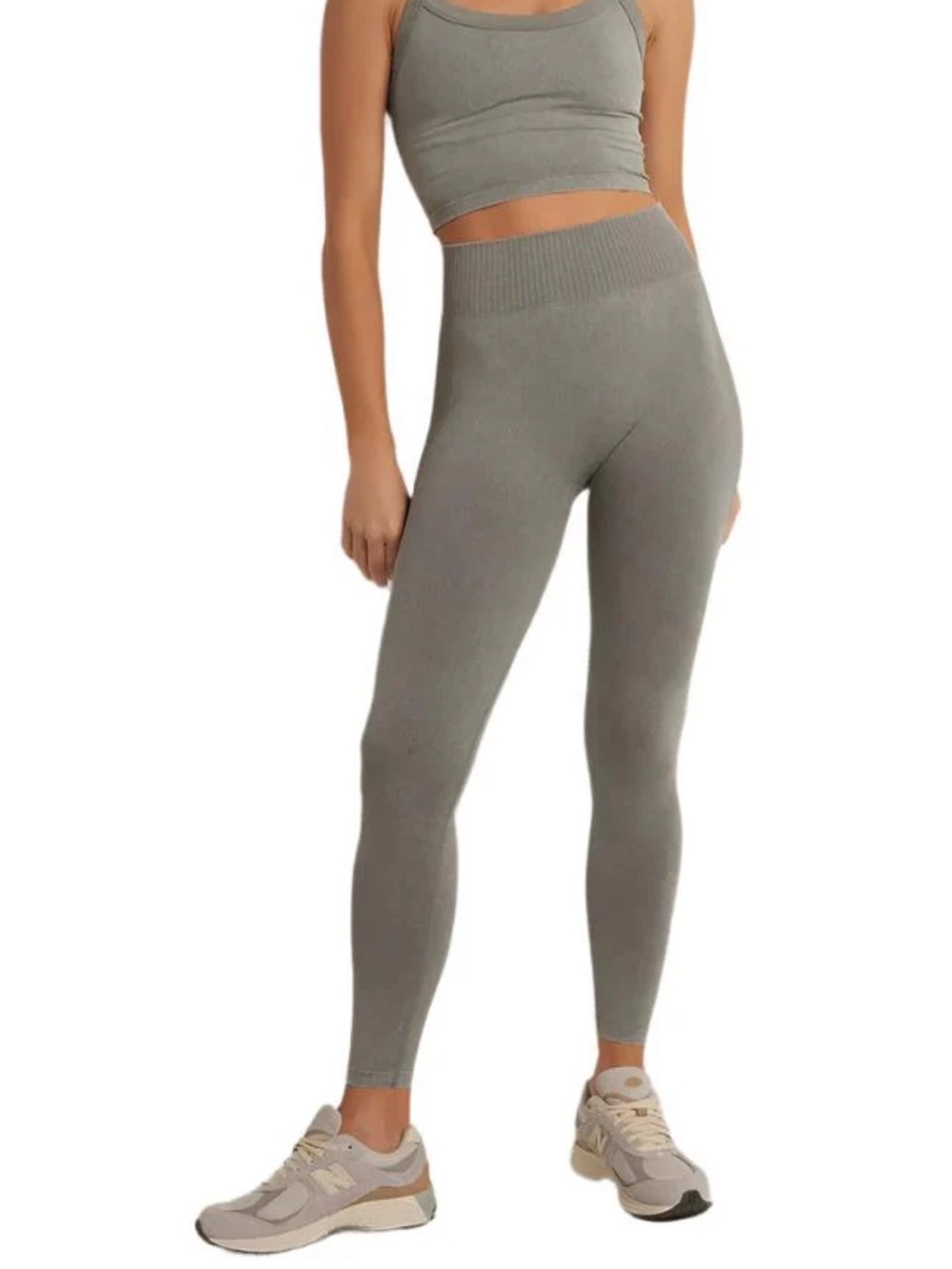 Z Supply Wash Out Seamless 7/8 Leggings in Olive